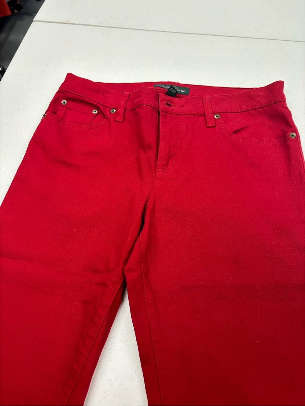 LAUREN RALPH LAUREN DENIM JEANS
WOMEN 10  RED HOT  CLASSIC  UNIQUE COLOR JEANS